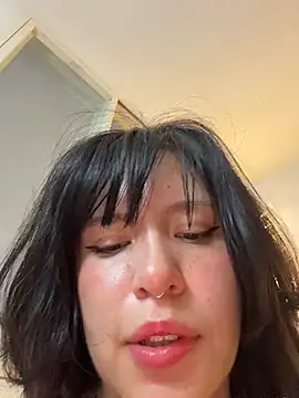 aliciia_23's cam snapshot