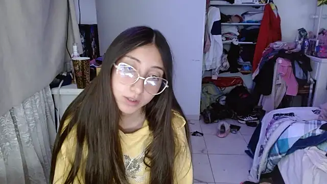 Nanylux live sex cam