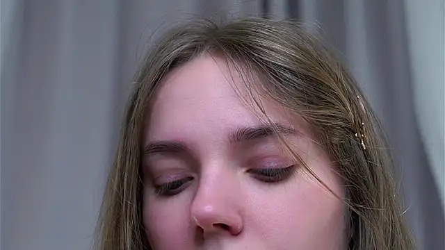 KarriBrownd's cam snapshot