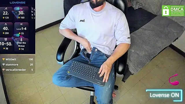 Luke_Diaz7's cam snapshot