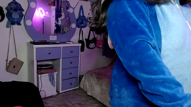 lussyevans24's cam snapshot