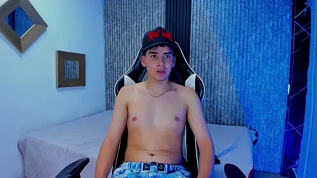 Mike_0233_'s cam snapshot