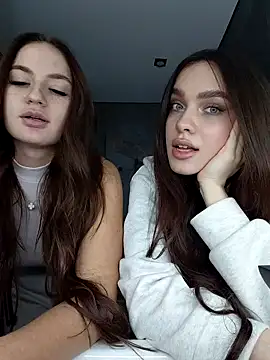 MayaGlow live sex cam