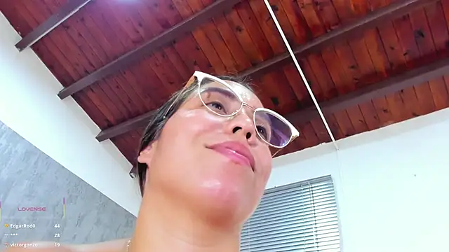 lissa_jhonsoon's cam snapshot