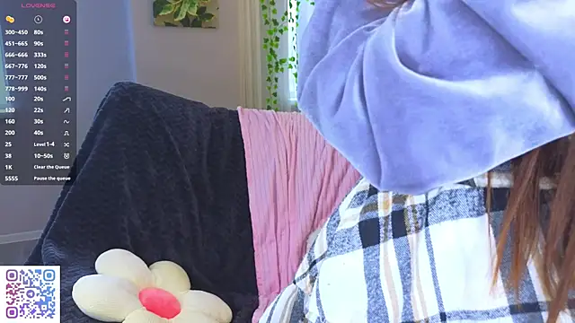 AuroraVice's cam snapshot