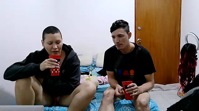 luxandracon23's cam snapshot