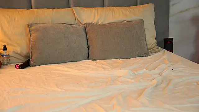 Izabellle02's cam snapshot