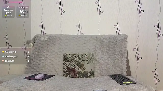 Secret-Smile's cam snapshot