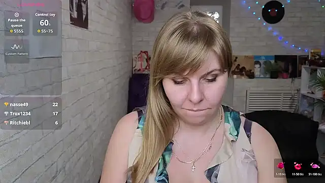 Lexy_Lait's cam snapshot