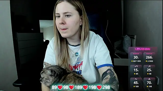 Olivia_Munk's cam snapshot