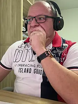 coupleLatinaLovers live sex cam