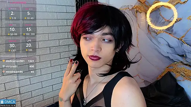 MaeveKuro live sex cam