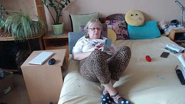 Dorina's cam snapshot