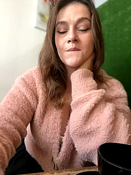 CrazyTori's cam snapshot