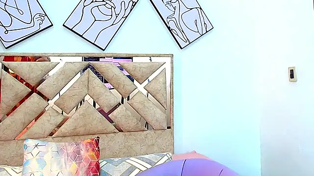 ZaraRousse's cam snapshot