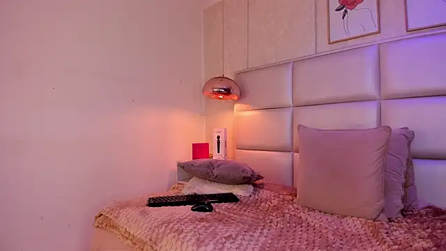 Aily_Yozuko live sex cam