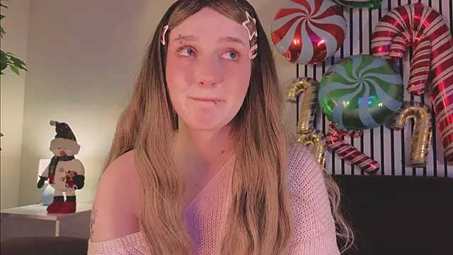 ELLIEJAY's cam snapshot