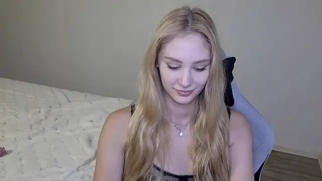 Layla001's cam snapshot