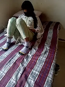 Kavya-collage's cam snapshot