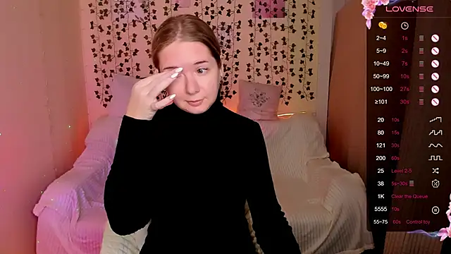 Evaa_Grey's cam snapshot