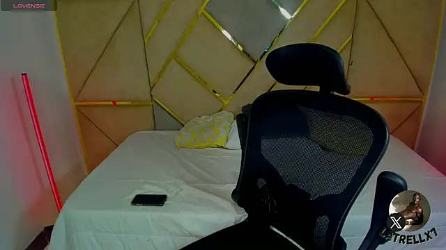 Latrellx7 live sex cam
