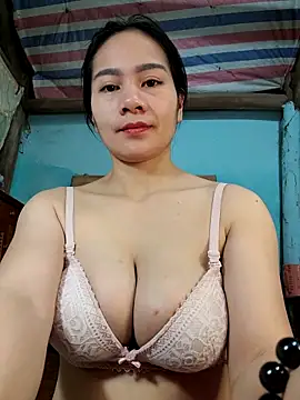 Hotgirl_2zz's cam snapshot