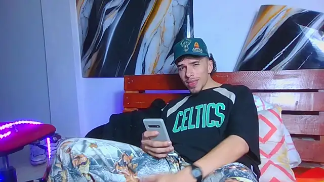 Keeny16 live sex cam