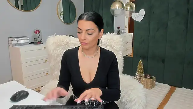 ElisaBaxter live sex cam