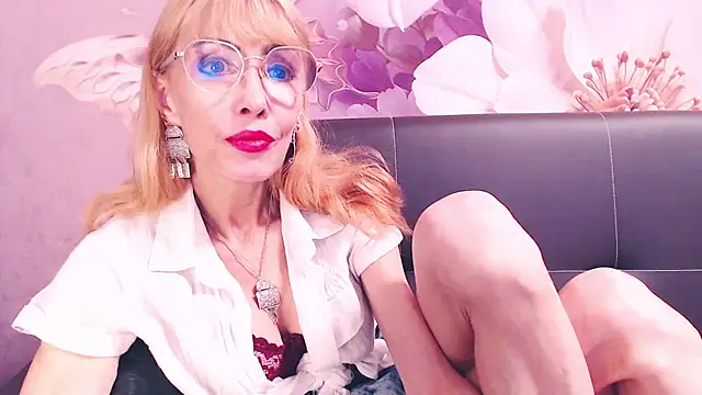 BlondPussy live sex cam