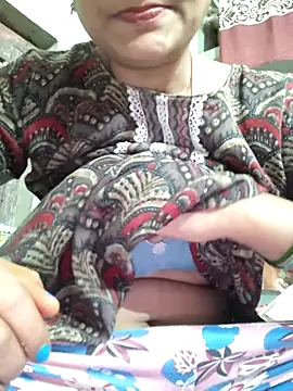 couple_71's cam snapshot