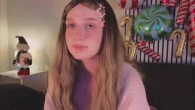 ELLIEJAY's cam snapshot