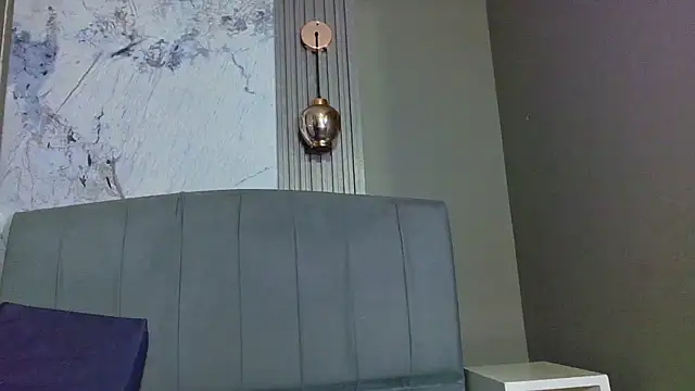 Aurora_jones11's cam snapshot