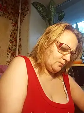 Forest-Lady live sex cam