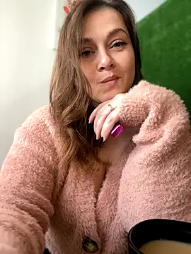 CrazyTori's cam snapshot