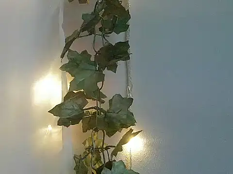 angelainparis28's cam snapshot