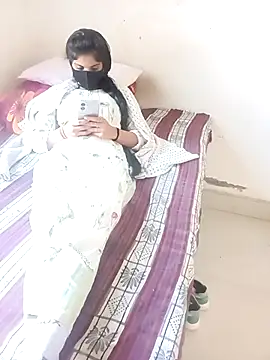 Kavya-collage's cam snapshot