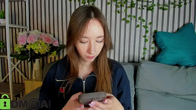 Miche1le_Allenne's cam snapshot