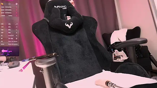 viamoon live sex cam