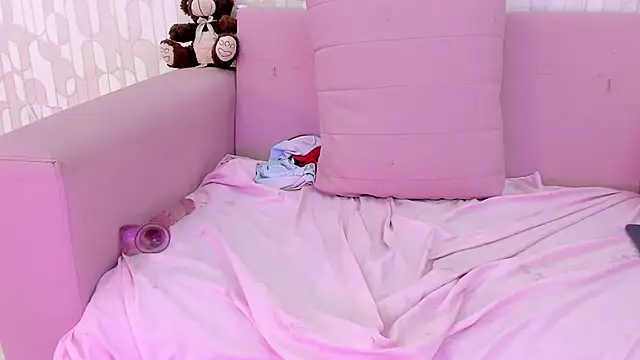 aniemorningstar's cam snapshot