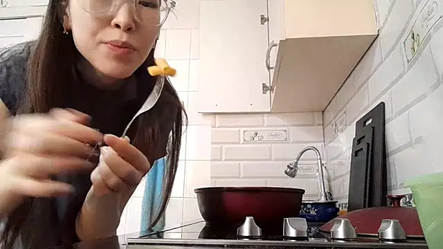 MollyTiger's cam snapshot