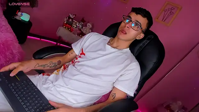 The_franka_boy's cam snapshot