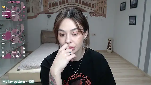 Miss_Fortuna's cam snapshot