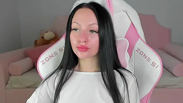 NaomiBlakes's cam snapshot