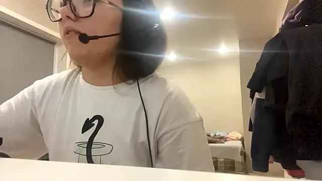 KerriMcbreen's cam snapshot