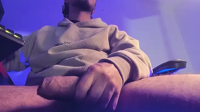 s_sven03's cam snapshot