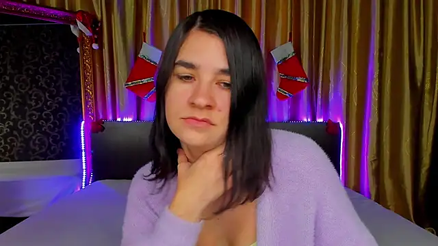 _Polly_Love_'s cam snapshot