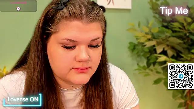 elle_one's cam snapshot