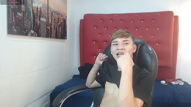 nathanclay's cam snapshot