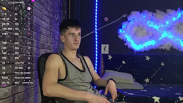 SirReed's cam snapshot