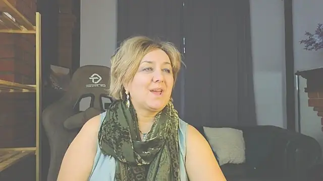 Marta_Wils's cam snapshot